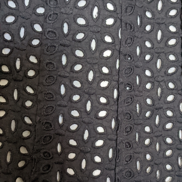 Anne Taylor eyelet skirt.  Size: 6 - Picture 10 of 15